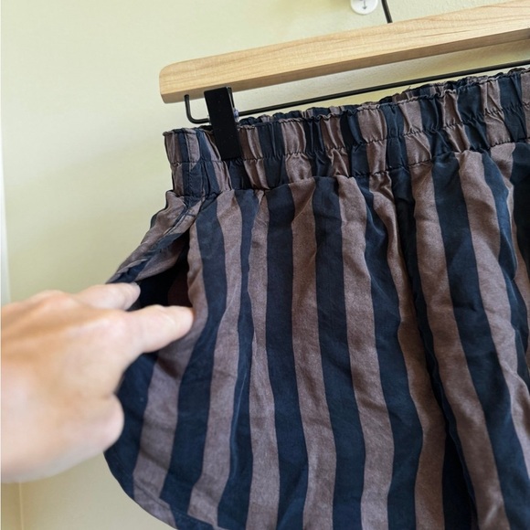 Left on Friday Striped Black and Brown getaway Short - Picture 3 of 5